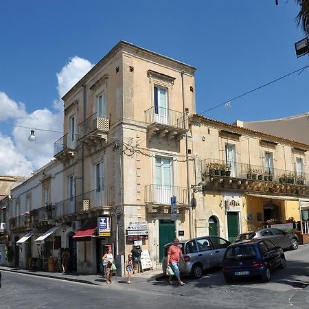 Kalote' Apartments Noto Extérieur photo