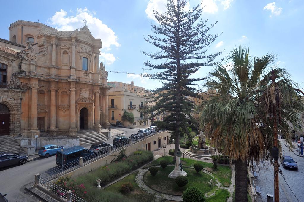 Kalote' Apartments Noto Extérieur photo